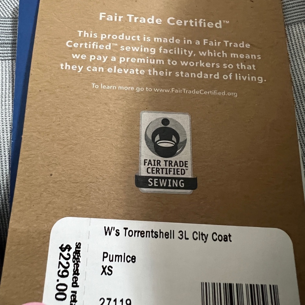 Patagonia Women's Torrentshell 3-Layer City Coat NWT - Picture 7 of 8